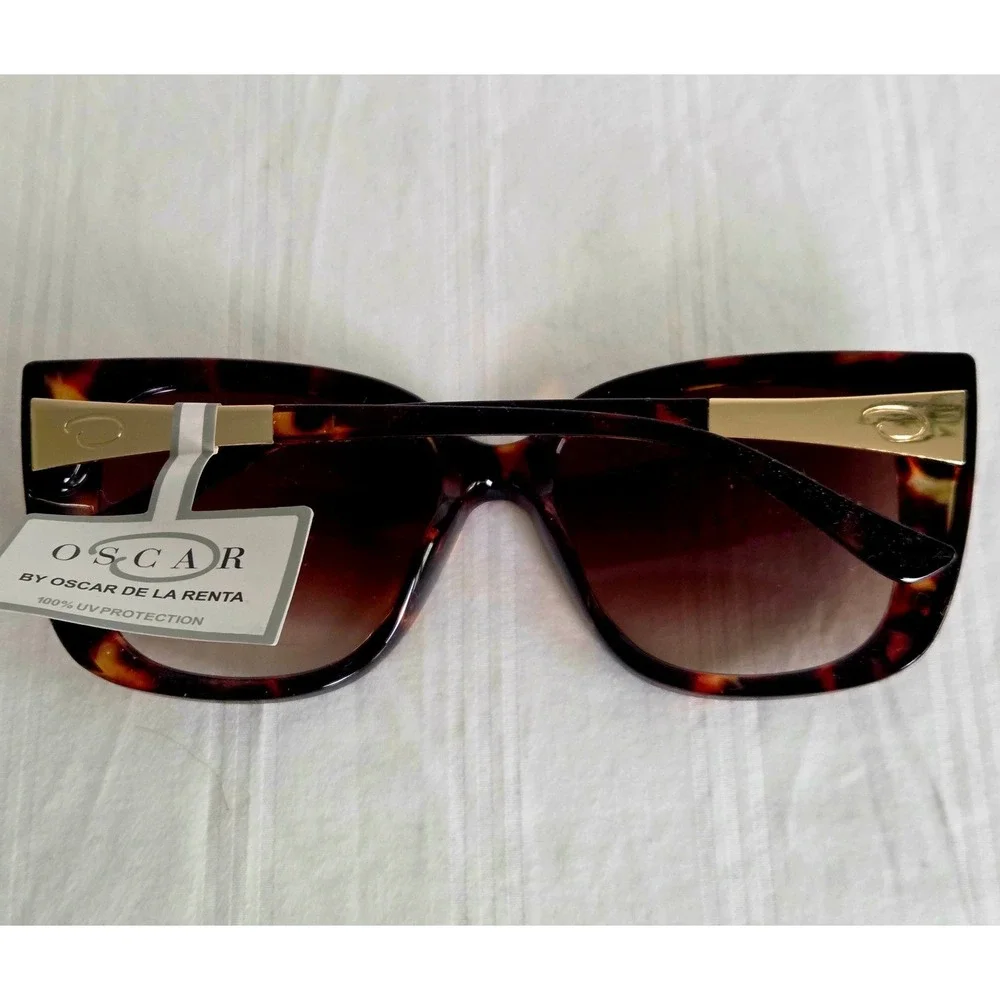 Oscar de la Renta Oversized Tortoise Square Sunglasses Gradient Brown Lenses